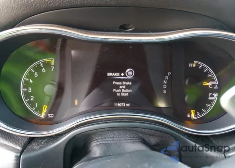 2014 Jeep Grand Cherokee Laredo z USA, uszkodzony, nr VIN 1C4RJFAG6EC392572